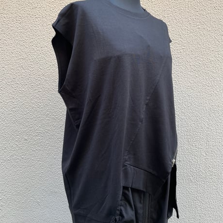 Zip-Slit Asymmetric French Sleeve Tops/F255