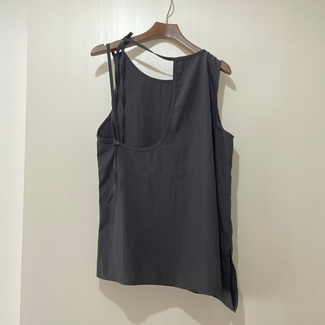 Back Open Nylon Sleeveless Top/F282