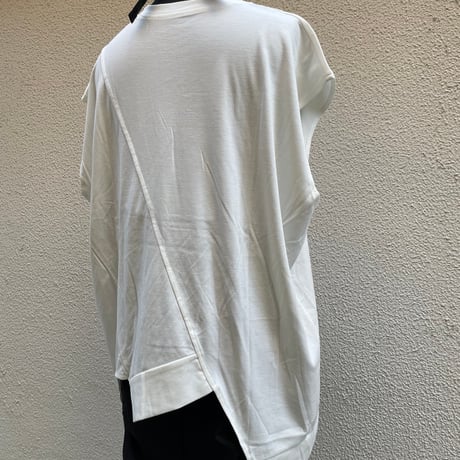 Zip-Slit Asymmetric French Sleeve Tops/F255