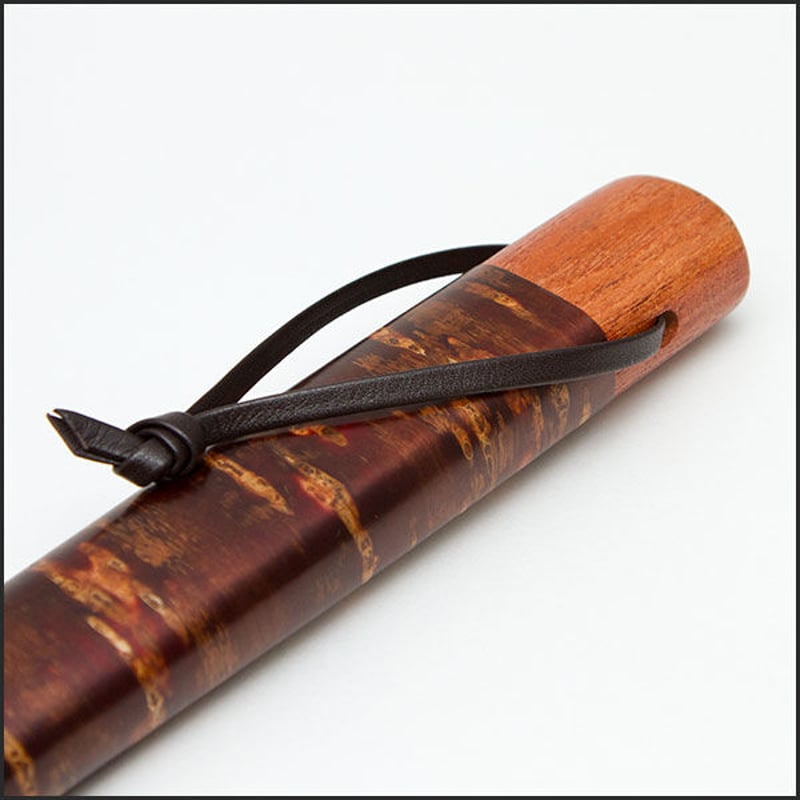 奈良の工場より入荷!オーストラリア原皮・極上仕上げ長毛フリースラグ（4匹物） 桜皮細工 長靴べら けやき（樺細工） | 角館桜皮細工センター