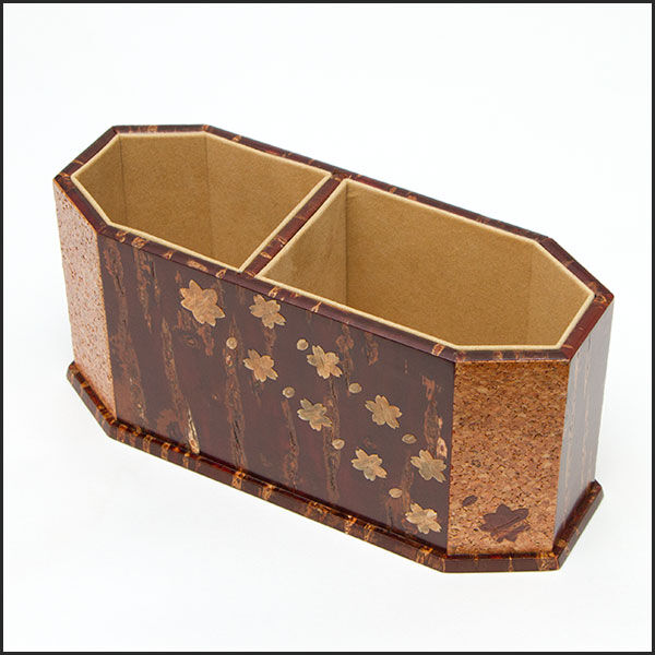 秋田角館　桜皮細工 飾り棚 置き台 桜革細工 樺細工　茶棚 秋田県伝統工芸品 角館 桜皮細工 樺細工 飾り棚 茶箪笥 違い棚