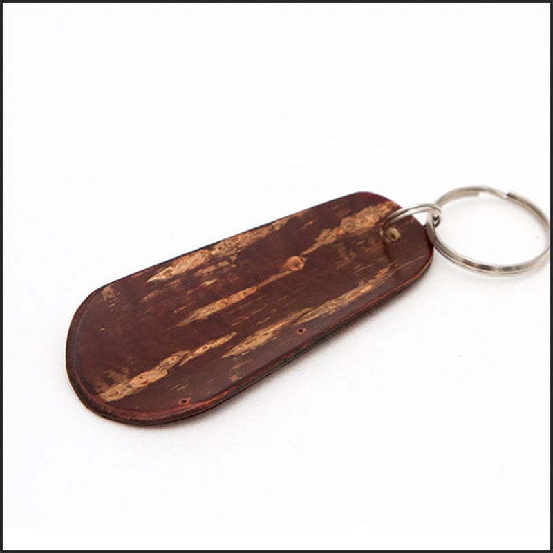 桜皮細工 キーホルダーくつべら（樺細工） | 角館桜皮細工センター