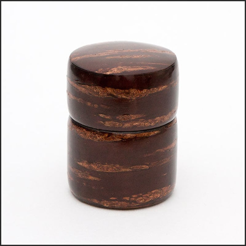竹皮細工「筒型盛器」 桜皮細工 総皮茶筒 胴盛みがき（樺細工） | 角館桜皮細工センター