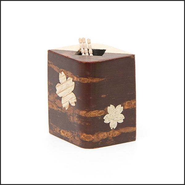 日本製 桜皮細工 角館桜皮 | ひし型楊枝立(樺細工)当店オリジナル商品 木工、竹工芸