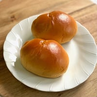 ロールパン１個