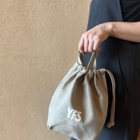 【MARUGRA×DRESSSEN】 SMALL DAY BAG “YES/ENJOY” (SMOKY BEIGE COLOR)