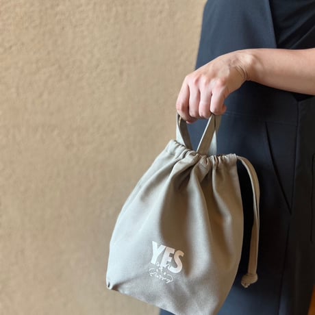 【MARUGRA×DRESSSEN】 SMALL DAY BAG “YES/ENJOY” (SMOKY BEIGE COLOR)