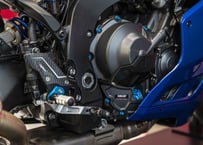 LIGHTECH アジャスタブルバックステップ R VERSION YAMAHA YZF-R9 2025