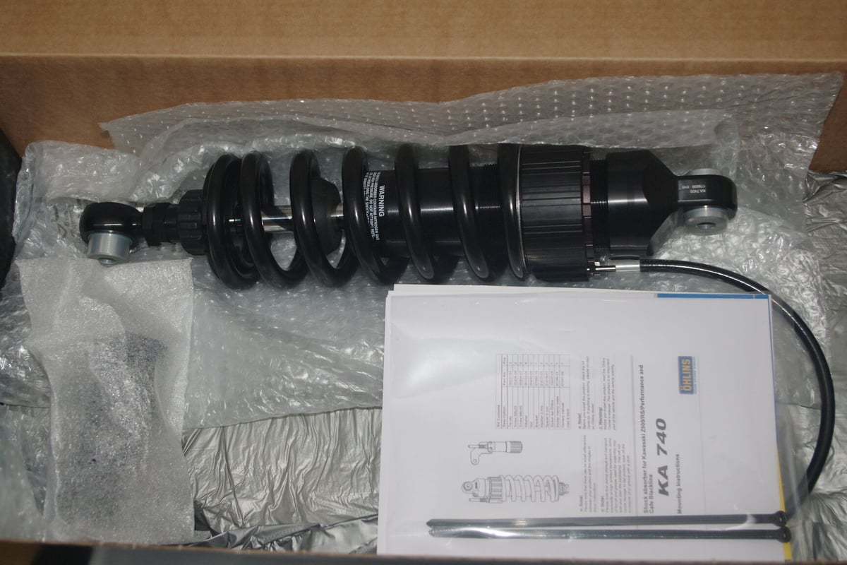 在庫有り Ohlins Z 900 RS・Cafe 2018-2020 リアサスペンション 在庫有り Ohlins Z 900 RS・Cafe 2018-2020 リアサスペンション