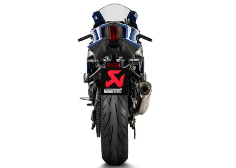ディーラー在庫有り　AKRAPOVIC RACING TITANIUM フルエキゾーストシステム　YAMAHA YZF-R9 2025