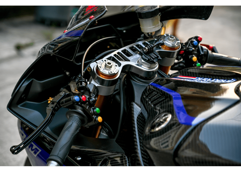 YZF-R1 2015〜2019 スイッチボックス JETPRIME ヤマハYZF-R1 2015/2019用 右ハンドルバースイッチ
