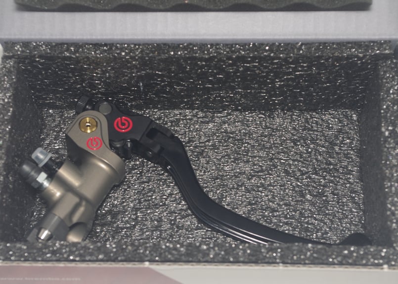 ブレンボ　マスターシリンダー　19x20 19 マスターシリンダー ブレンボ バイク用ブレーキ」の人気商品一覧