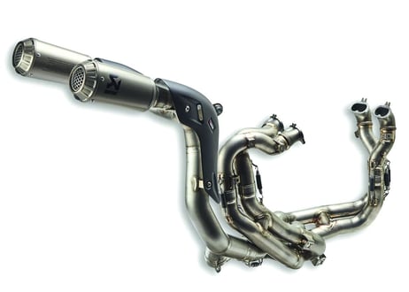 AKRAPOVIC チタン製フルエキゾーストシステム　ドゥカティ パフォーマンス DUCATI PANIGALE V4 / S / R / SP2 22-24 レーシングフェアリング付き