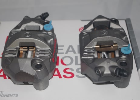 ディーラー在庫有　左右セット　RADIAL BRAKE CALIPERS BREMBO RACING GP4-RS MONOBLOCS 108MM