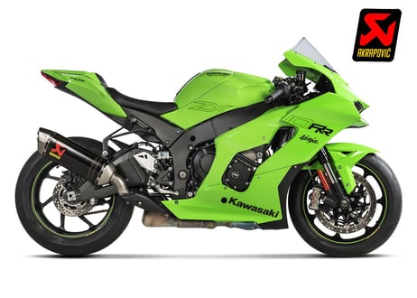 AKRAPOVIC カーボンスリップオンサイレンサー　KAWASAKI ZX-10 R / RR 2021-2024