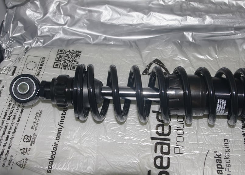在庫有り OHLINS BLACKLINE KA963 KAWASAKI 旧Z系 Z1R / 在庫有り OHLINS BLACKLINE KA963 KAWASAKI 旧Z系 Z1R /
