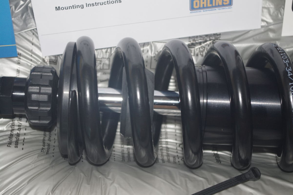 Ohlins Z 900 RS・Cafe 2018-2020 リアサスペンション KA740
