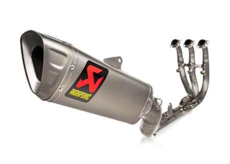 ディーラー在庫有り　AKRAPOVIC RACING TITANIUM フルエキゾーストシステム　YAMAHA YZF-R9 2025