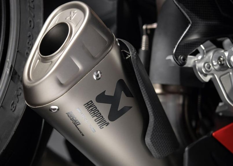 ディーラー在庫有り DUCATI PERFORMANCE AKRAPOVIC レーシングサイレ