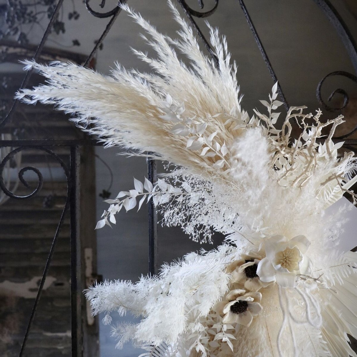 White Ostrich Feathers Christmas Tree