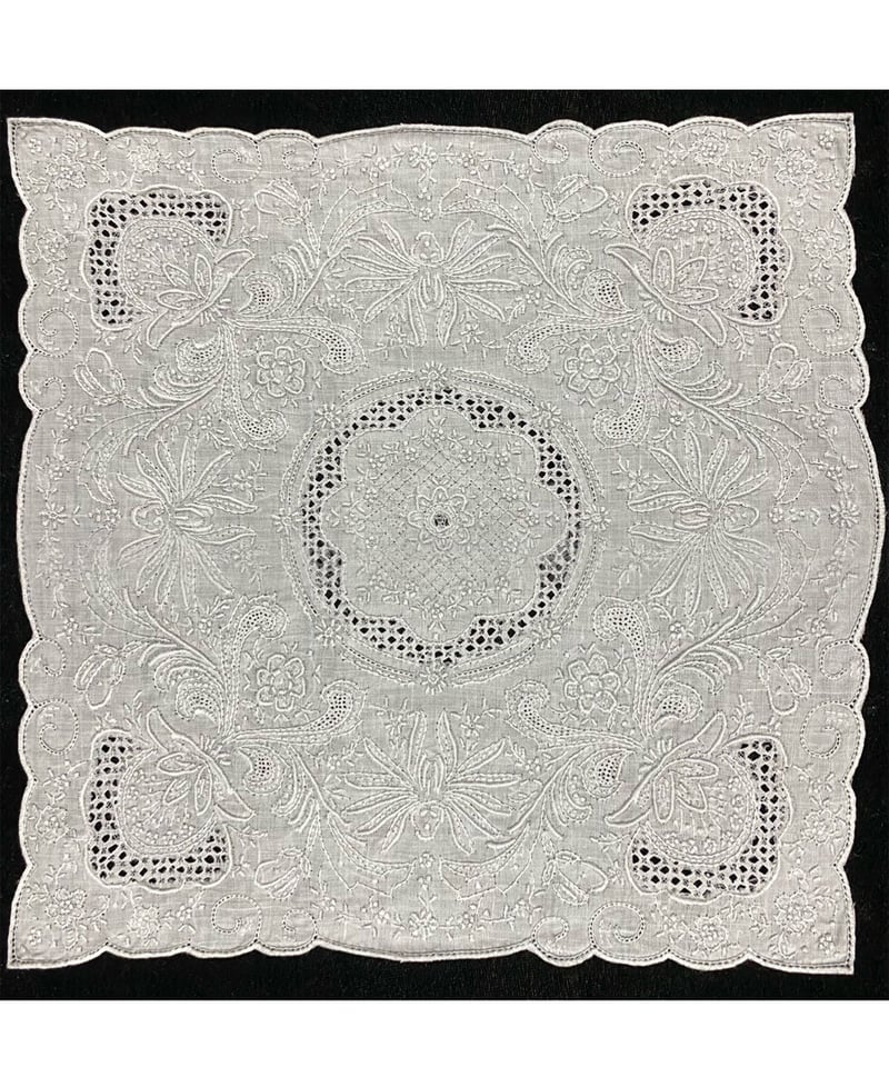 スワトウ　手刺繍ハンカチーフ　29cm×29cm Amazon | [SWATOW] スワトウ レディース ハンカチ 汕頭刺繍 約29