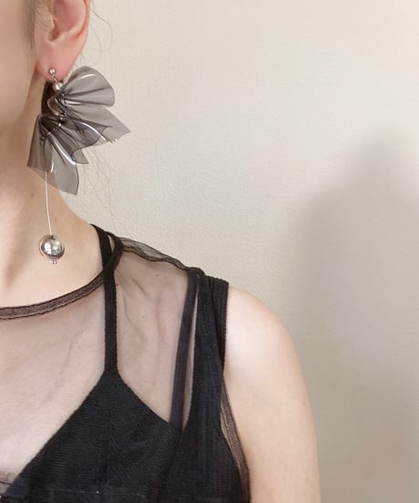 square frill ball