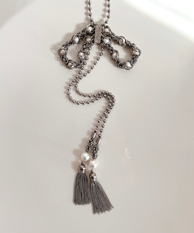 Pearl ribbon tassel necklace | LAUGHTER