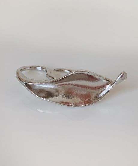 double finger leaf ring