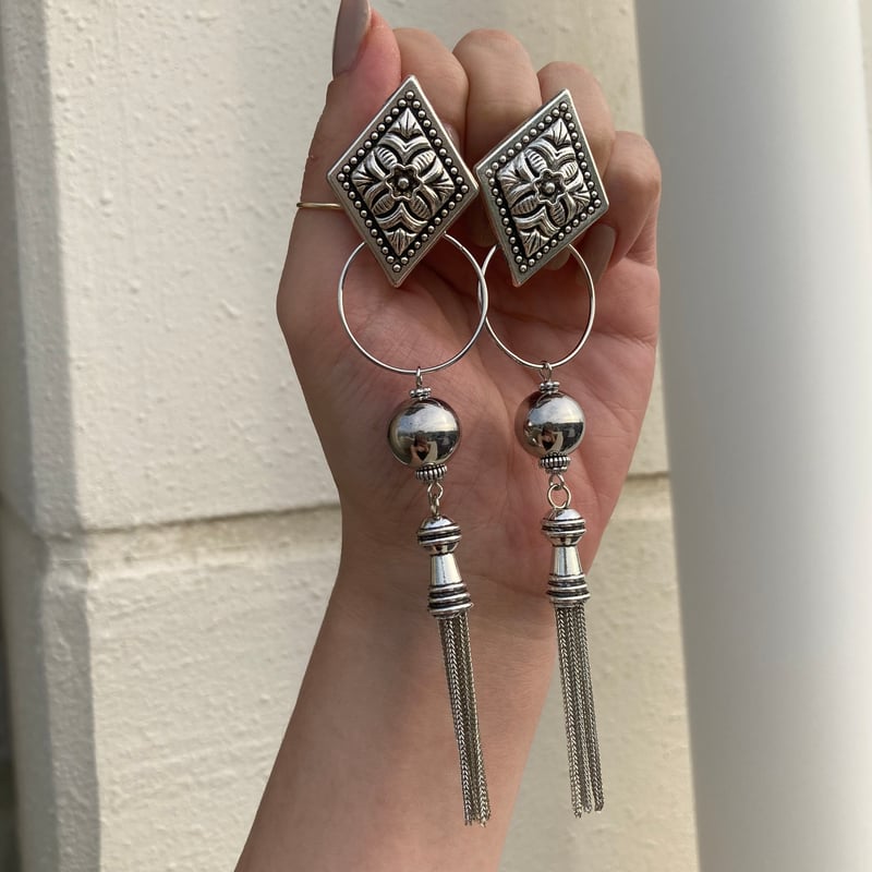 vintage hoop tassel | LAUGHTER