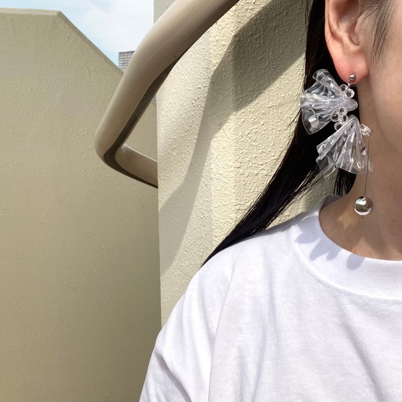 no.4113　白いガラスとballchain　ピアス/イヤリング ice square ball 【春夏限定】 | LAUGHTER