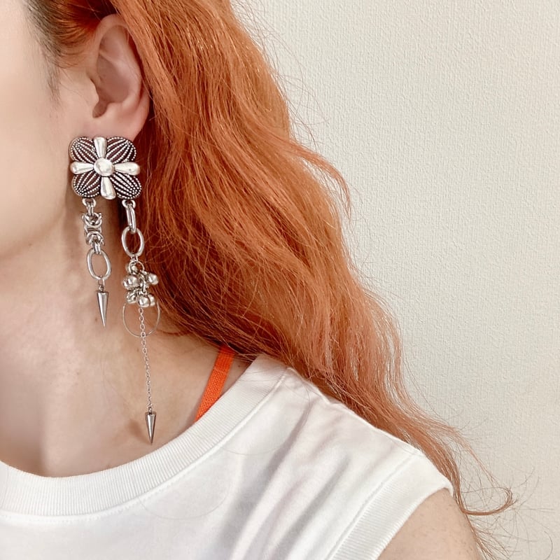 no.4276　レトロポップとflower║ピアス/イヤリング║天然石 no.4276 レトロポップとflower║ピアス/イヤリング║天然石 no
