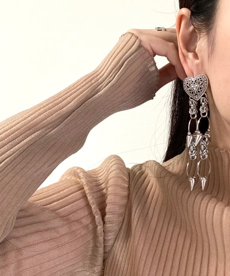 heart cone studs