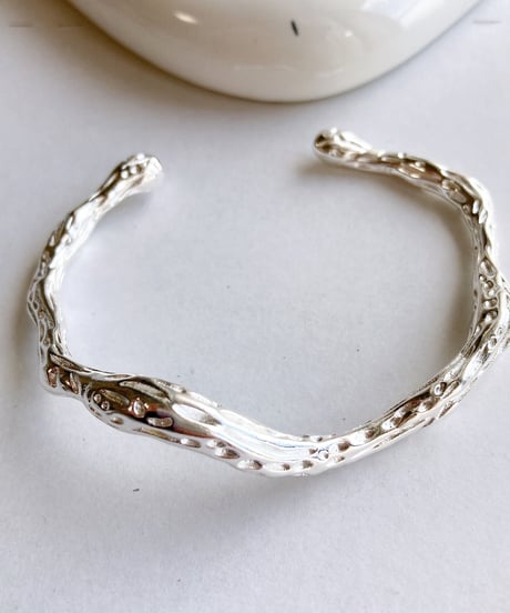 nuance sea bangle