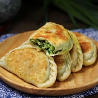 販売終了【李家のニラ玉箱】ジャンボ焼き餃子！皮から手作りの素材にこだわった中国本場の味！