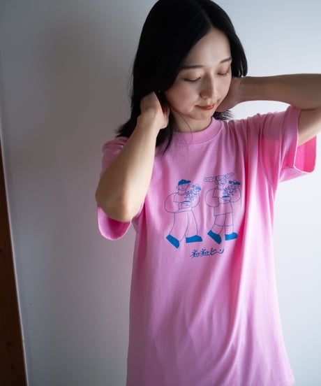 【ネバネバビーン×SAKIPON】納豆ツインズTシャツ（ピンク）
