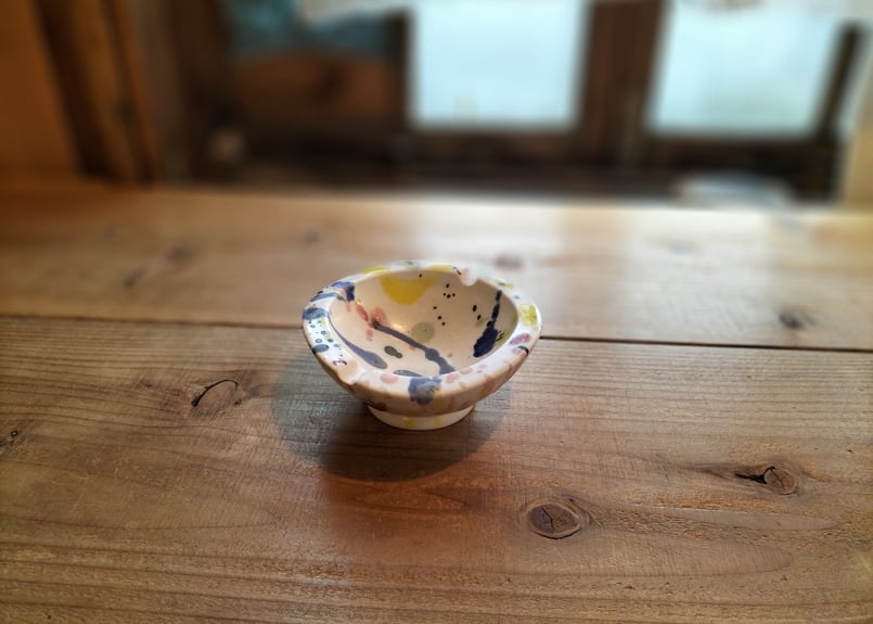 ちらしの灰皿 磁器 竹村良訓 | onri