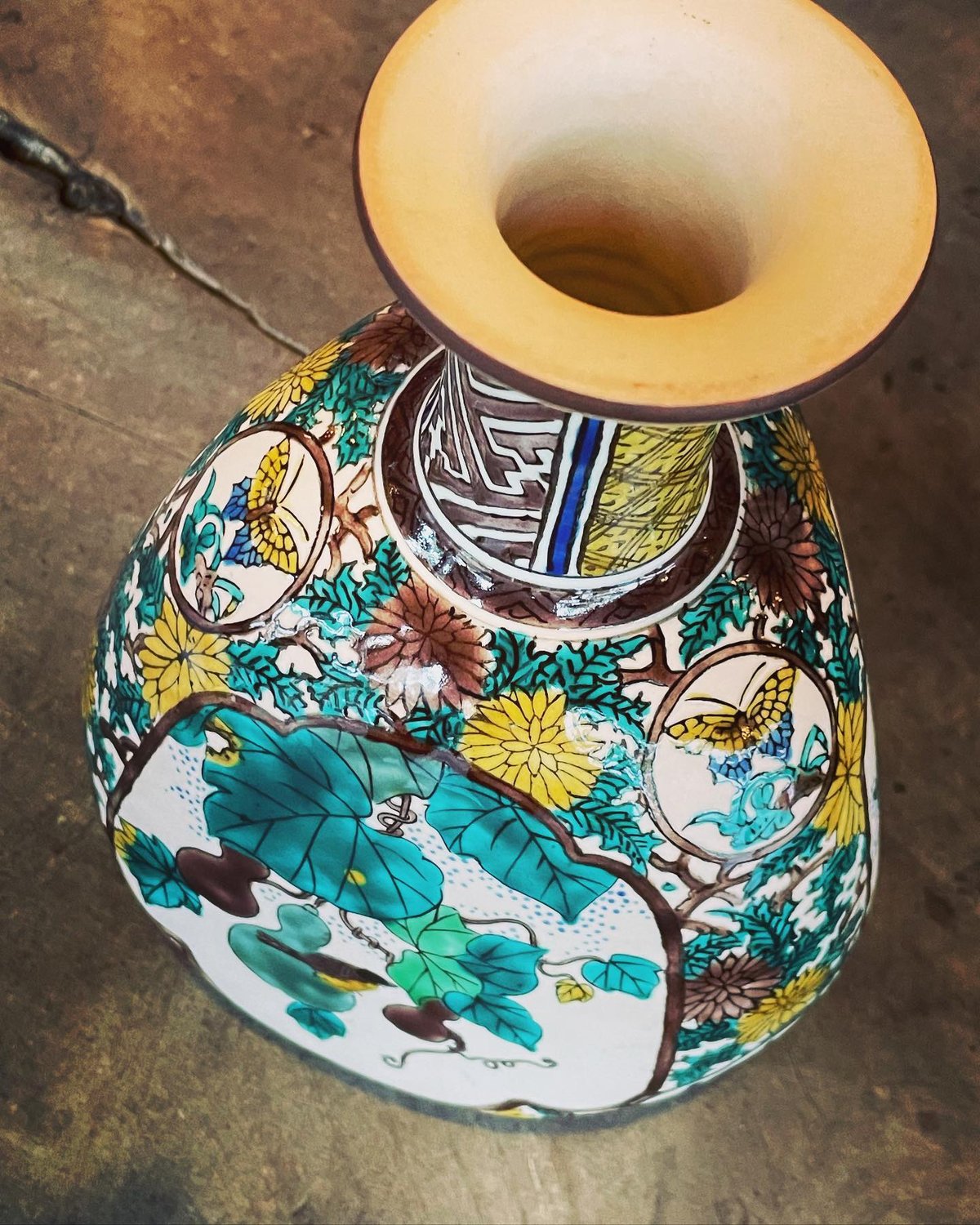 九谷焼菊模様花瓶 九谷焼 8号花瓶 割取花鳥菊紋 | kinuya's STORE