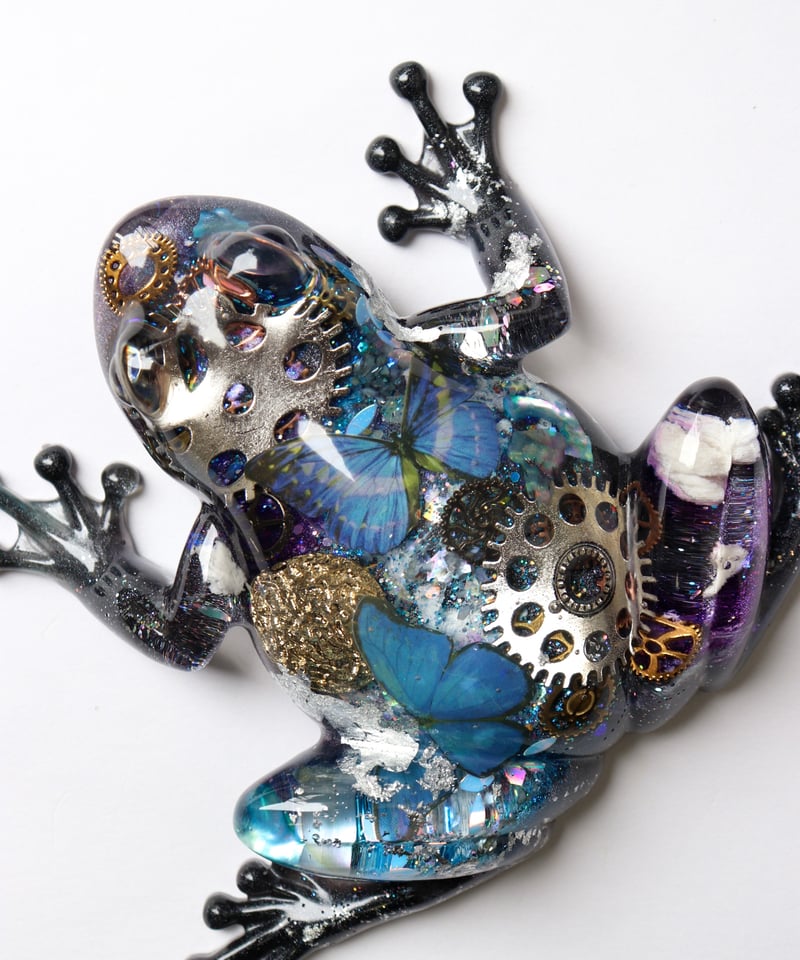 歯車と蝶の幻想アマガエル/ カエルフィギュア 一点もの | Thyme_G
