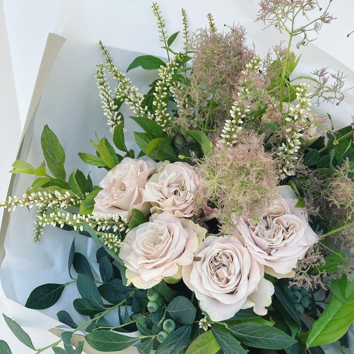 Shabby chic bouquet | RESUMI