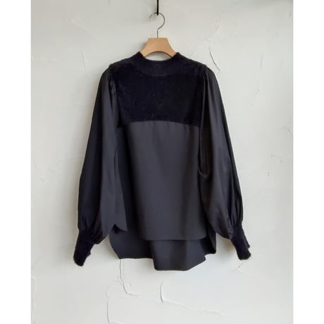 フェザーヤーンドッキングブラウス【EMUE】