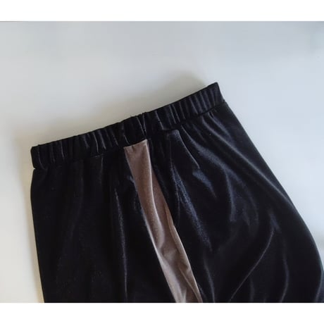 Velor Line Skirt【Hello Iam MARC】