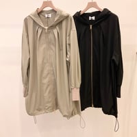 ストレッチタフタマウンテンパーカー