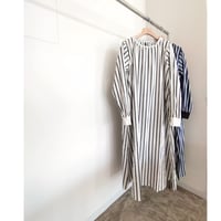 ギャザーネック　テントドレス
