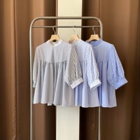ストライプブラウス