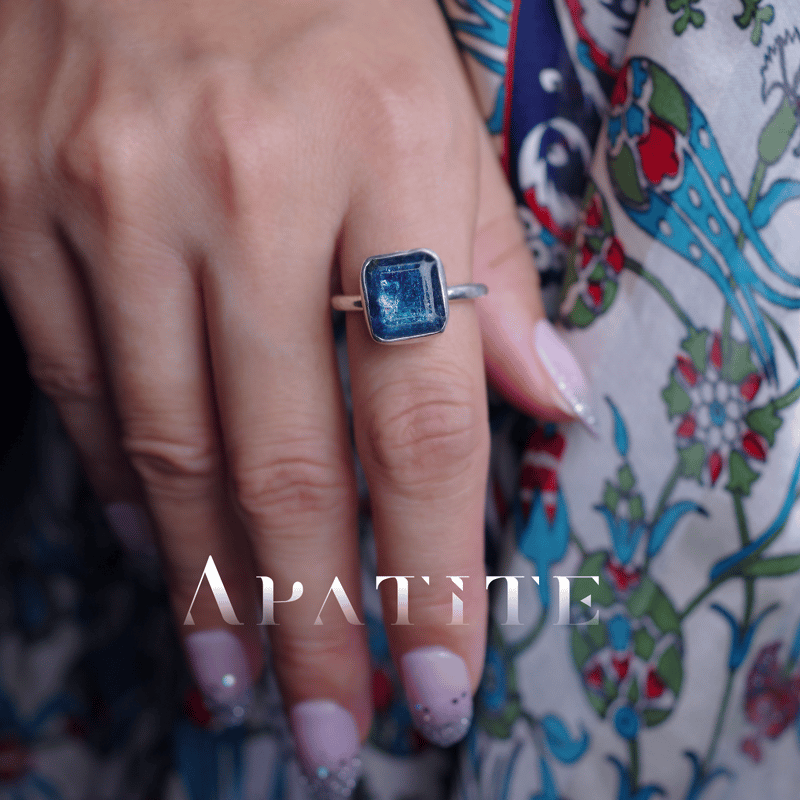 New Arrival☆新作☆『ネオンブルーアパタイト』☆天然石リング 