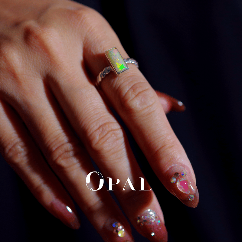 NEW ☆ 新作 ☆『Opal』☆の世界でひとつの天然石リングsilver925 