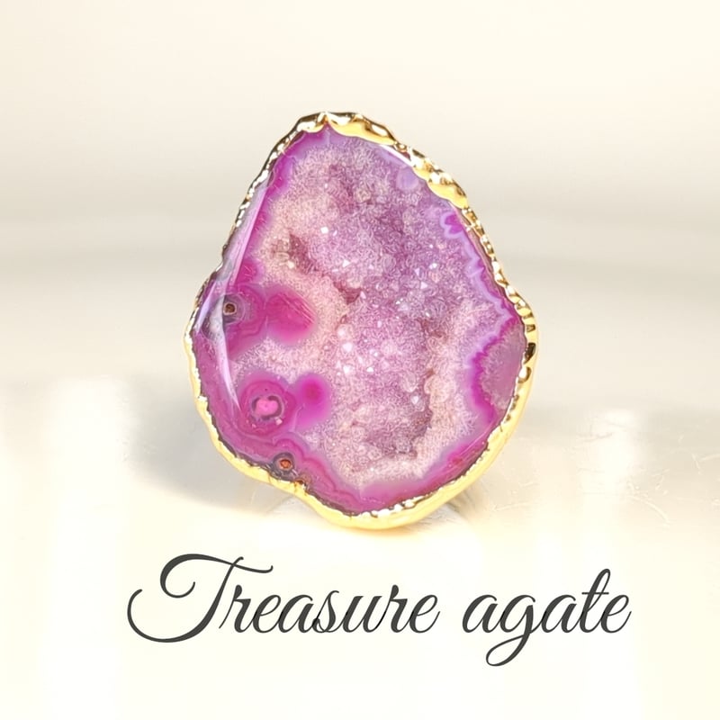 最新作「トレジャーメノウ」の世界でひとつの天然石リング 最新作☆『トレジャーメノウ』の世界でひとつの天然石リング