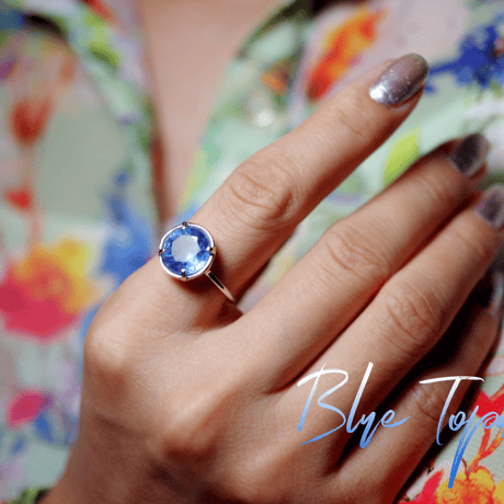 新作☆『ブルートパーズ』☆の世界でひとつの天然石リングsilver925 + ロジウムコーティング