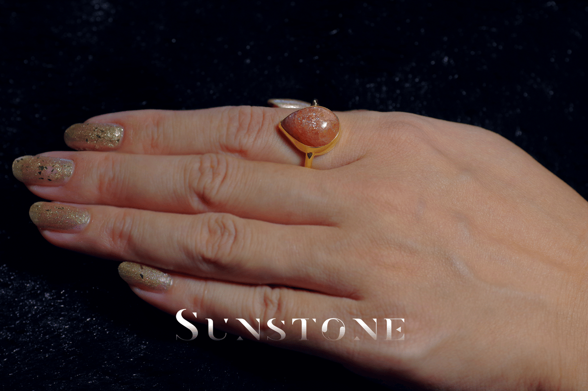 New『SunStone』の世界でひとつの天然石リングsilver925 + 22kgf |