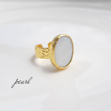 New Brass Collection『Pearl』の世界でひとつの天然石リング